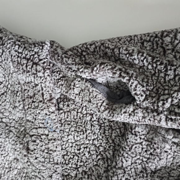 Altar'd State Charcoal Sherpa zipup Pullover Sz. S - Picture 5 of 5